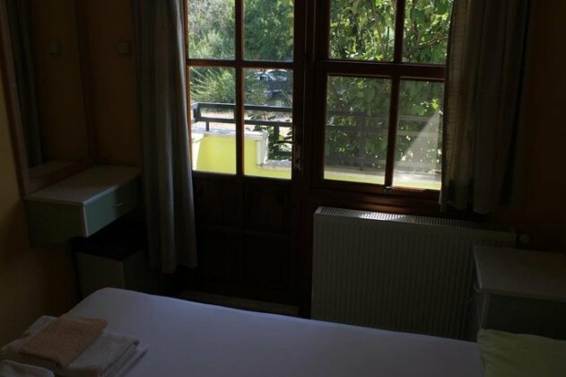 Flora Hotel - Photo3