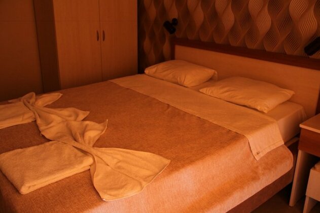 Saturn Hotel - Photo3