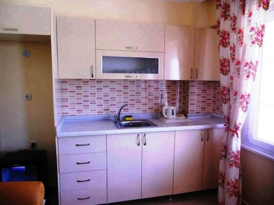 Abroz Apart Hotel - Photo2