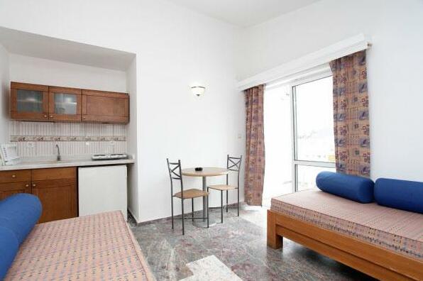Blue Lagoon Otel - Photo5
