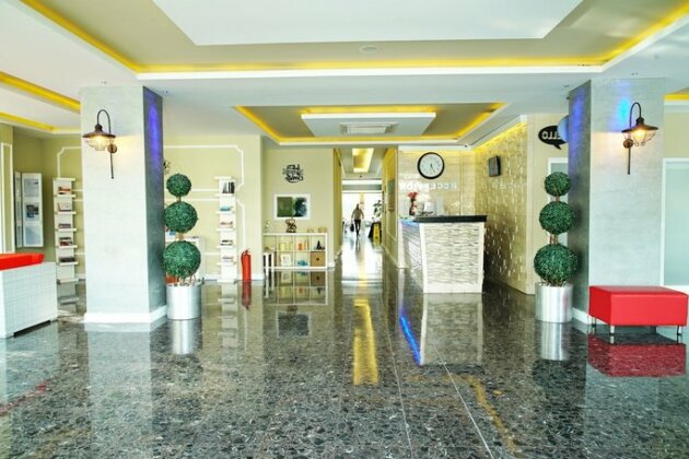 Blue Palace Hotel & Family - Photo4