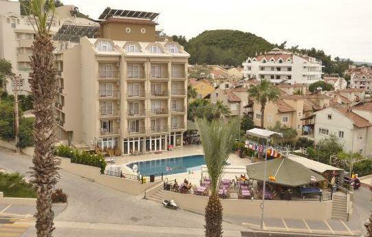 Club Dorado - Photo4