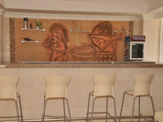 Club Nirvana Hotel - Photo5