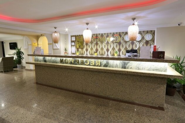 Comet De Luxe Hotel - Photo4