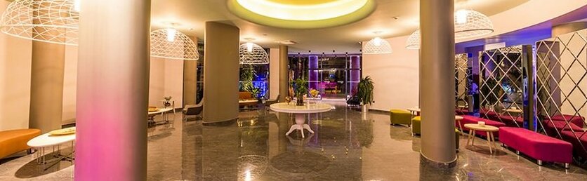 Cosmopolitan Resort Hotel - Photo3