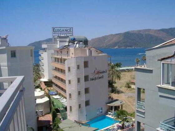 Exelsior Beach Apart - Photo2