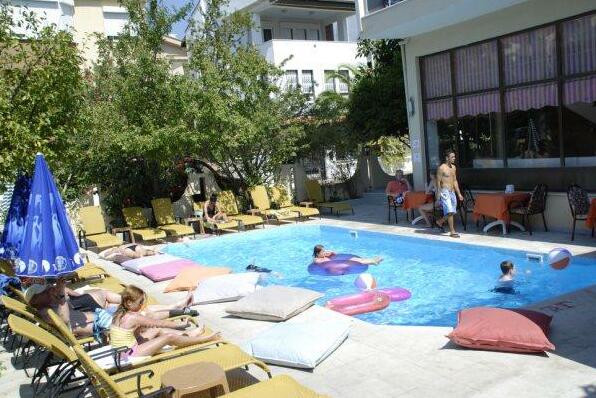 Glory Hotel - Photo2
