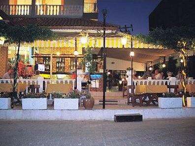 Hotel Gold Stone - Photo2
