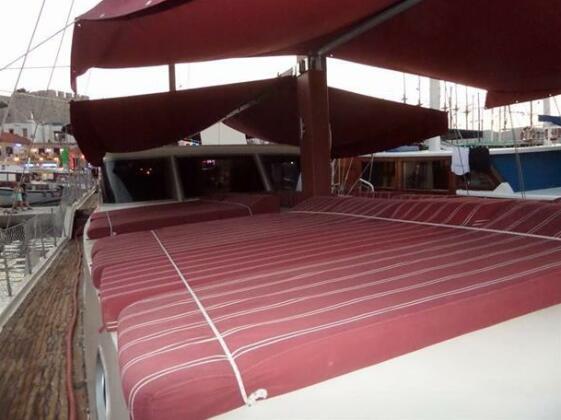 Ide Yacht Hotel - Photo2