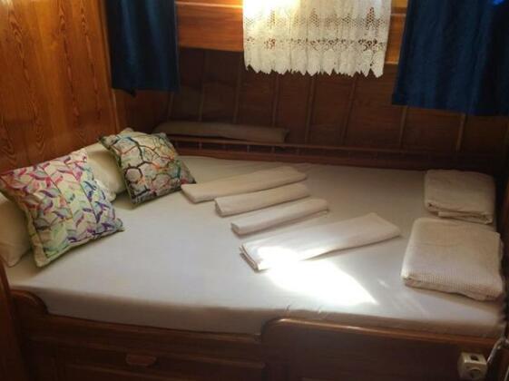 Ide Yacht Hotel - Photo4