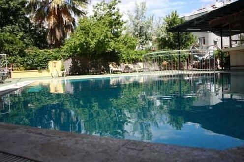 Marsyas Hotel - Photo2