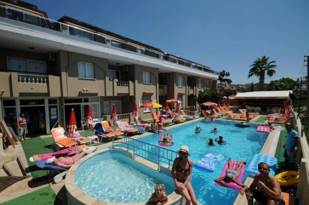 Ozturk Apart Hotel - Photo4