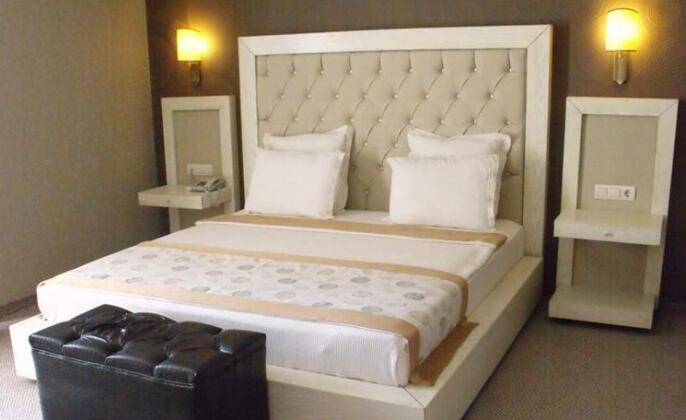 Romance Beach Hotel - Photo5