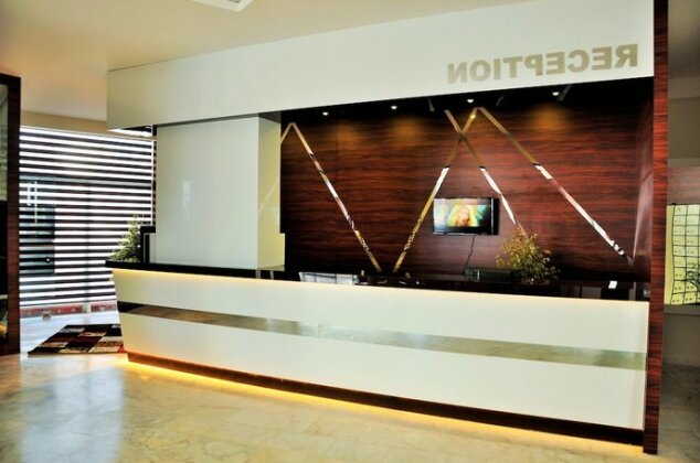 Seren Sari Hotel - Photo2