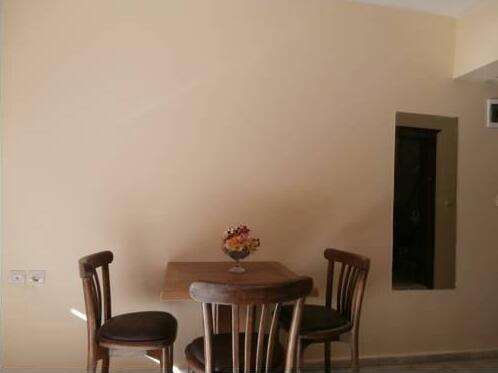 Sun Village Apartments - Photo2