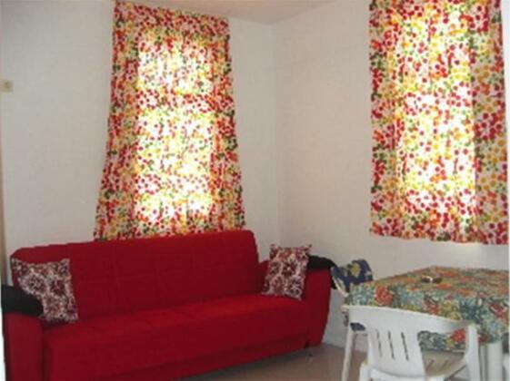 Tolan Apartments - Photo2