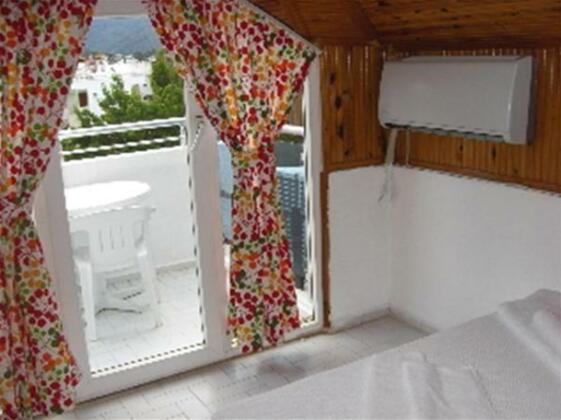 Tolan Apartments - Photo4