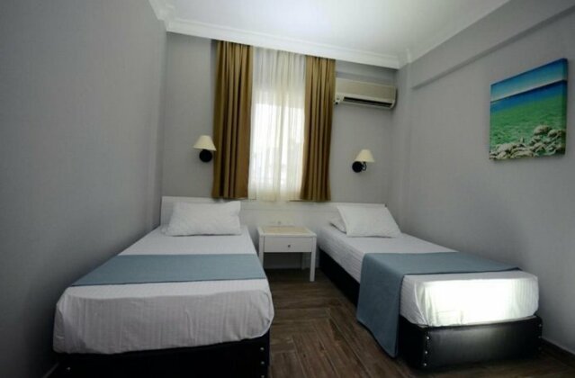 Two Seas Hotel - Photo3