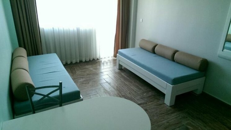 Two Seas Hotel - Photo5