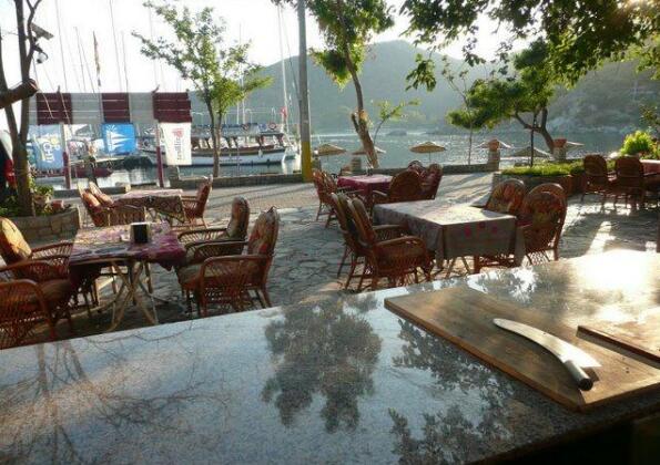 Ogun's Place - Photo3