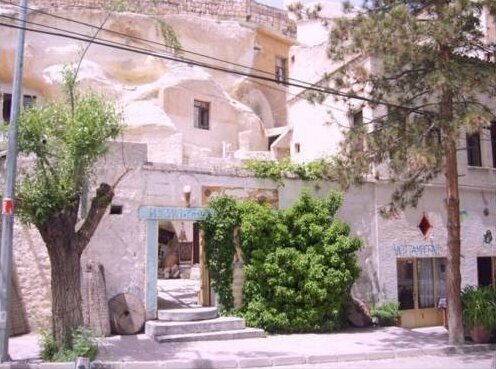 Monastery Cave Hotel - Photo2