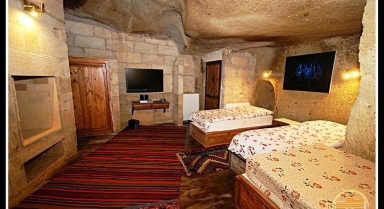 Sinasos Cave Hotel - Photo4