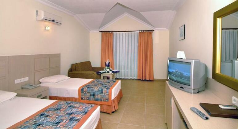 Gardenia Beach Hotel - Photo4