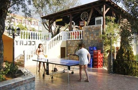 Celay Hotel - Photo2