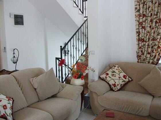 Daisy Garden Villa - Photo5