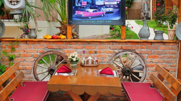 Flying Dutchman Hotel - Photo4