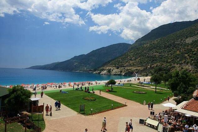 Magic Tulip Beach Hotel - Photo2