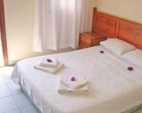 Mellis Beach Hotel - Photo4
