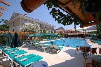 Perdikia Beach - Photo2