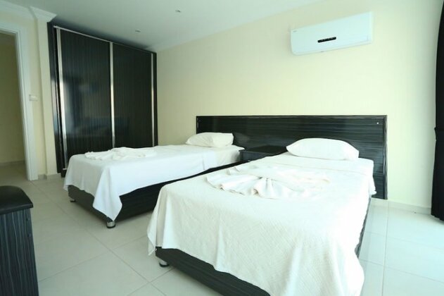Royal Hills Apartments - Photo3