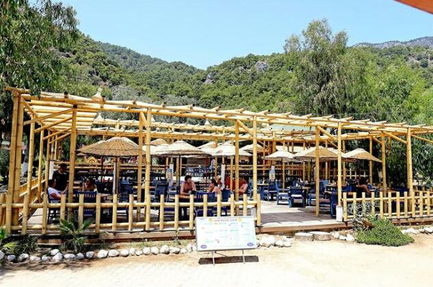 Sugar Beach Club - Photo3