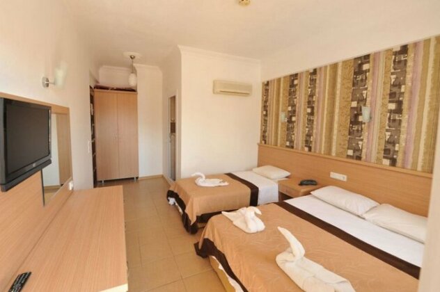 Taner Otel - Photo4