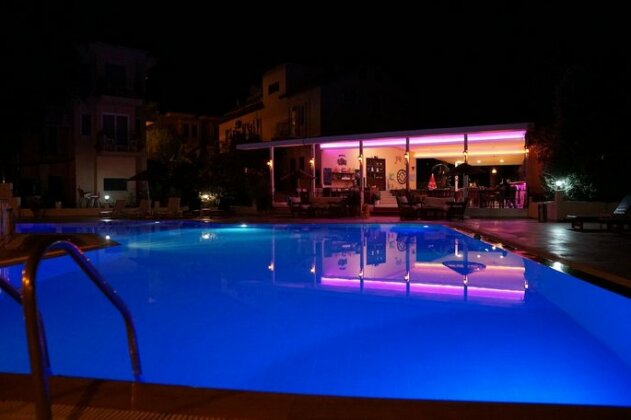 Tunacan Hotel - Photo2
