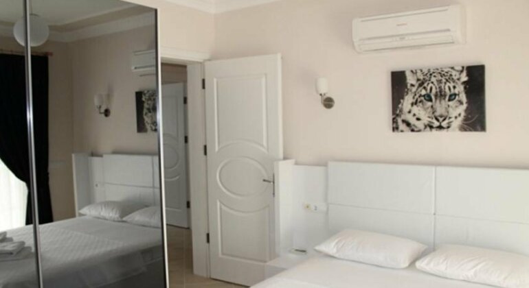 Mandarin Bungalow - Photo5