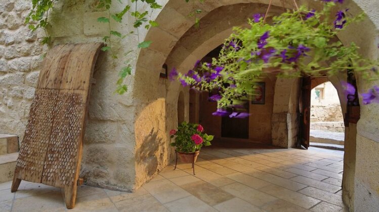 Lamihan Cave Hotel - Photo4