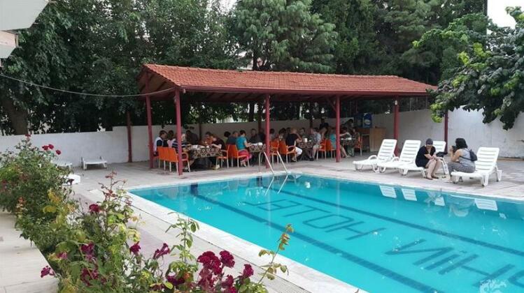 Dolphin Yunus Hotel - Photo2