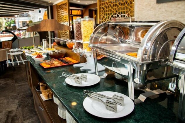 Ardy's Hotel - Photo2