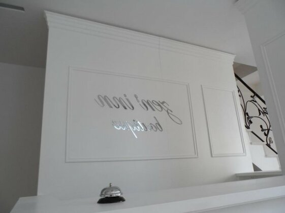 Zen Inn Boutique - Photo3