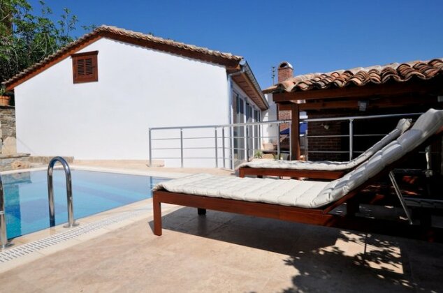 Ionia House - Photo2
