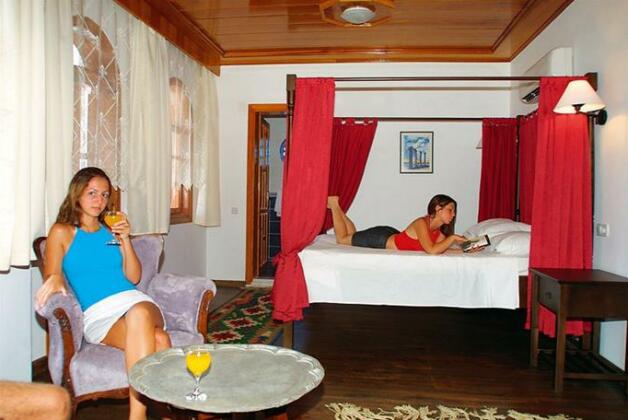 Aquarius Hotel Side - Photo4