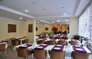 Inside Hotel - Photo3