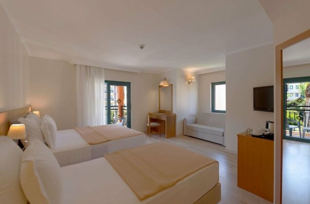 Miramare Queen Hotel - Photo2
