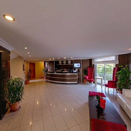 Risus Hotel - Photo3