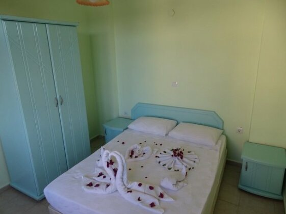 Side Forever Apart Otel - Photo2