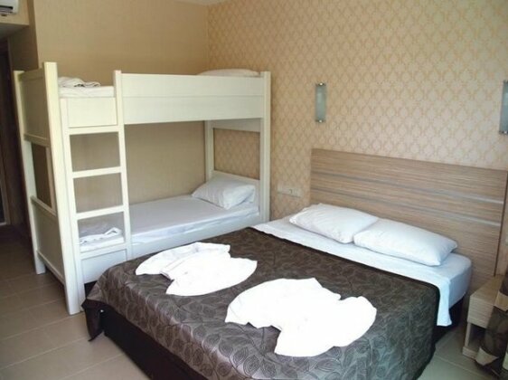 Side Lowe Hotel - Photo5