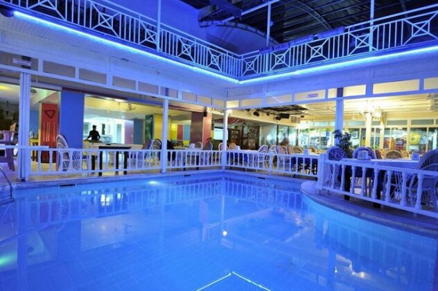Sun Kiss Hotel - Photo5